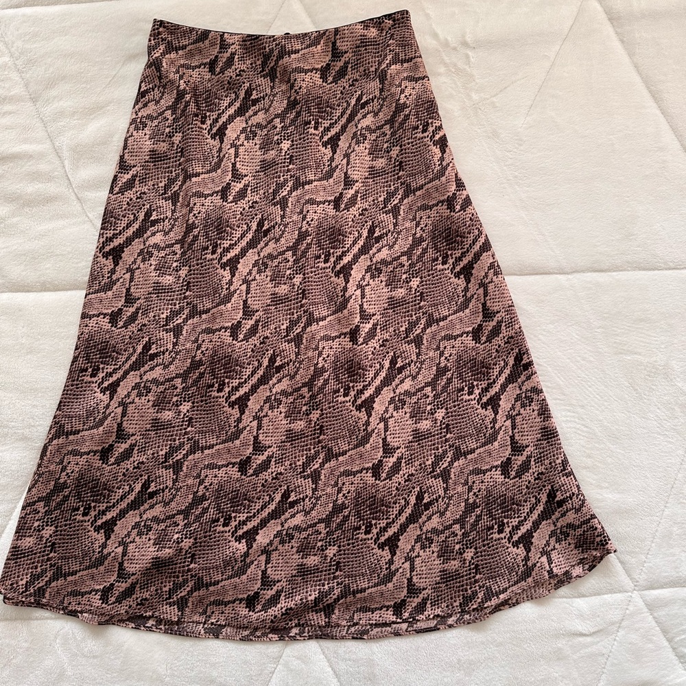 Express Python Print Midi Skirt Size Small - image 1